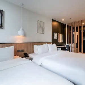 Hotel Gray 193